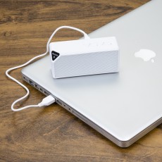 Caixa de Som Promocional Multimídia